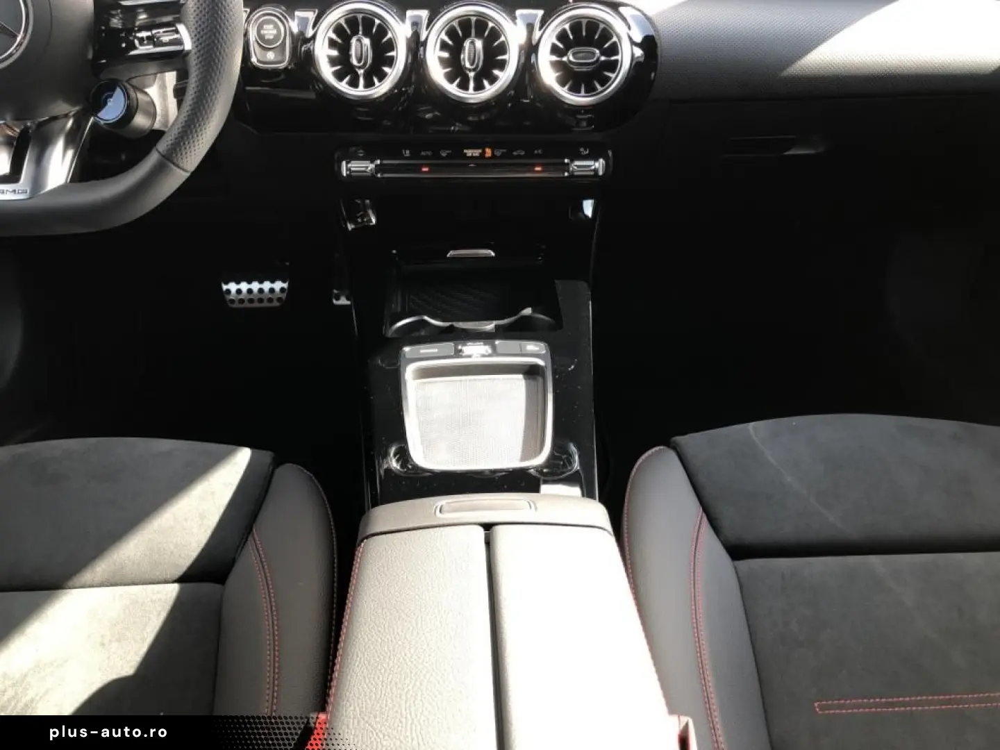 MERCEDES-BENZ AMG CLA 35 4MATIC Coupe  19Z Night Pano