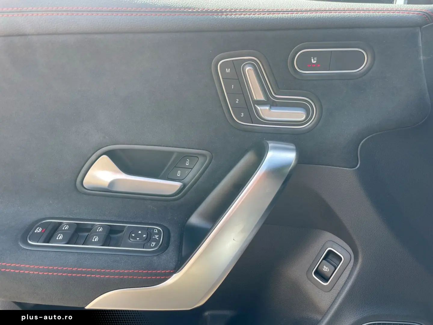 MERCEDES-BENZ CLA 220 d AMG NIGHT 19  DISTR PANO HUD&hellip;