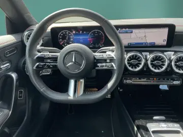 MERCEDES-BENZ CLA 220 d AMG NIGHT 19  DISTR PANO HUD…