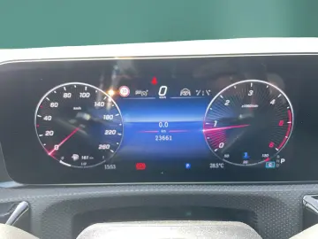 MERCEDES-BENZ CLA 220 d AMG NIGHT 19  DISTR PANO HUD…