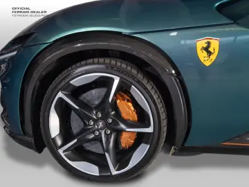 FERRARI Purosangue TAILOR MADE FULL CARBON