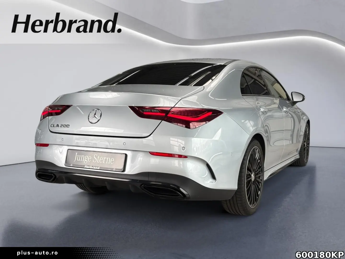 MERCEDES-BENZ CLA 200 AMG Pano Distronic Night Kamer&hellip;