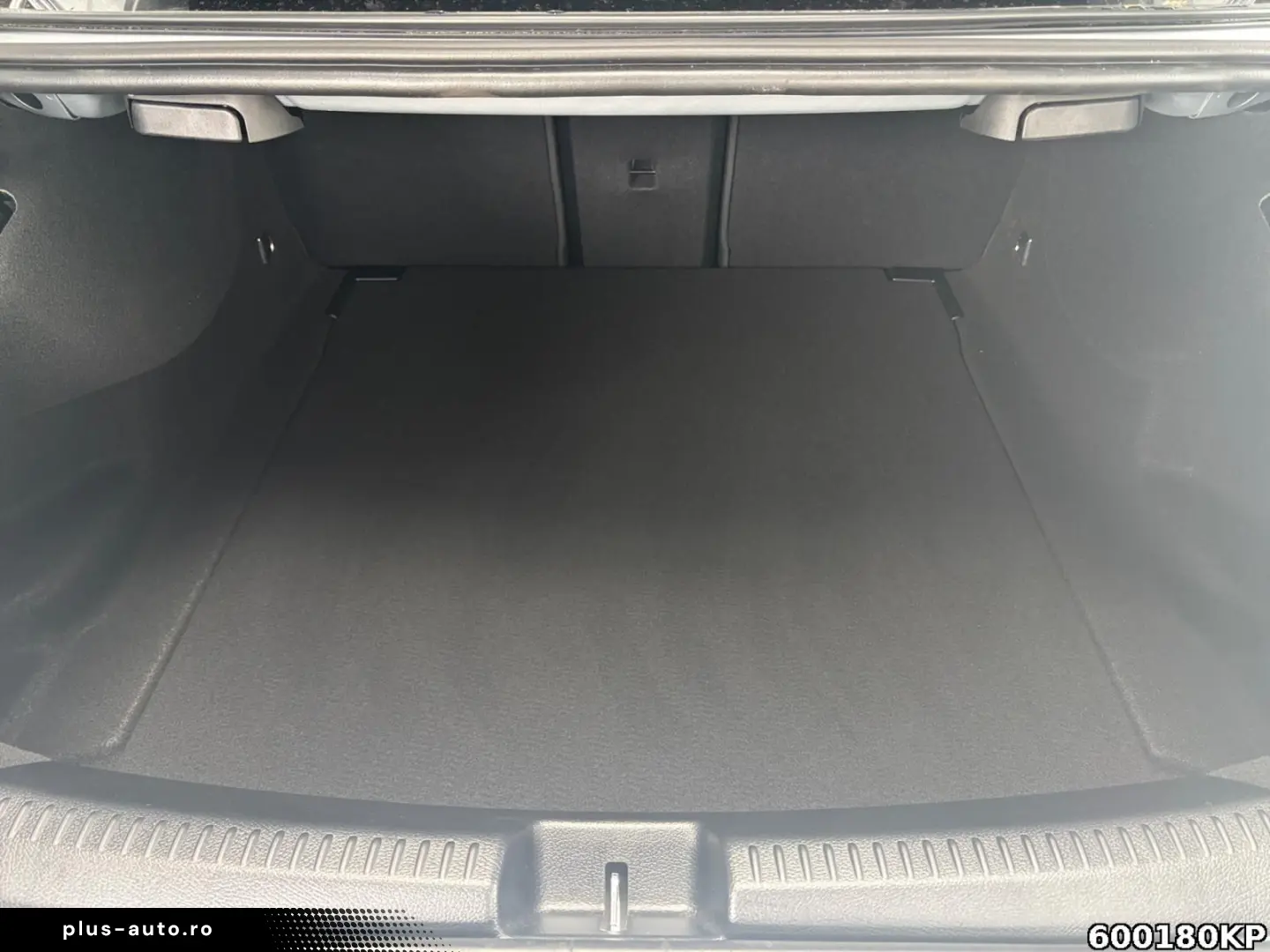 MERCEDES-BENZ CLA 200 AMG Pano Distronic Night Kamer&hellip;