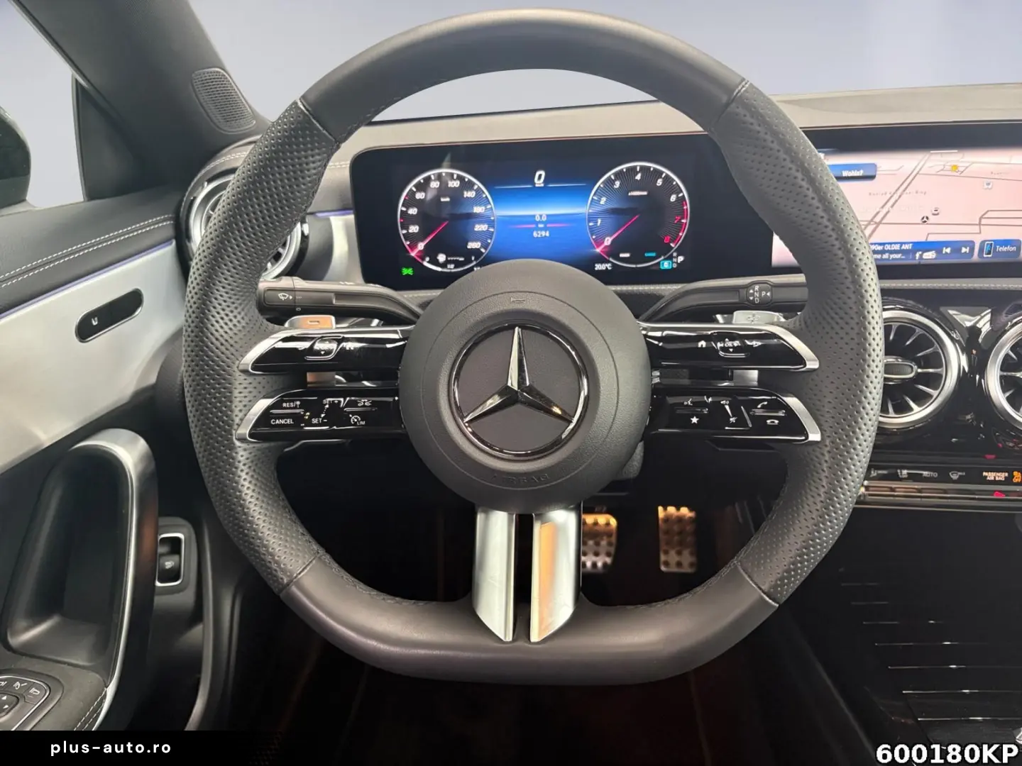 MERCEDES-BENZ CLA 200 AMG Pano Distronic Night Kamer&hellip;