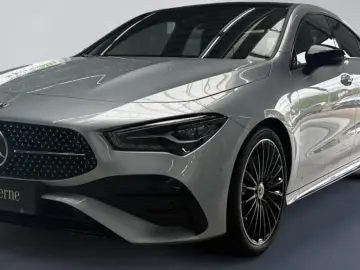 MERCEDES-BENZ CLA 200 AMG Pano Distronic Night Kamer&hellip;