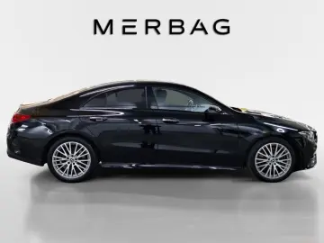 MERCEDES-BENZ CLA 220 d Coupé AMG Night Pano Multibe…