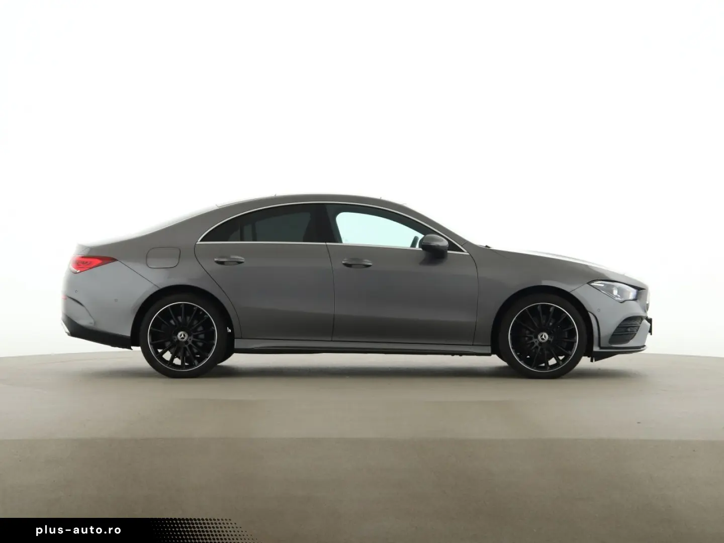 MERCEDES-BENZ CLA 250 e AMG MBUX Pano Distronic Kamera LED