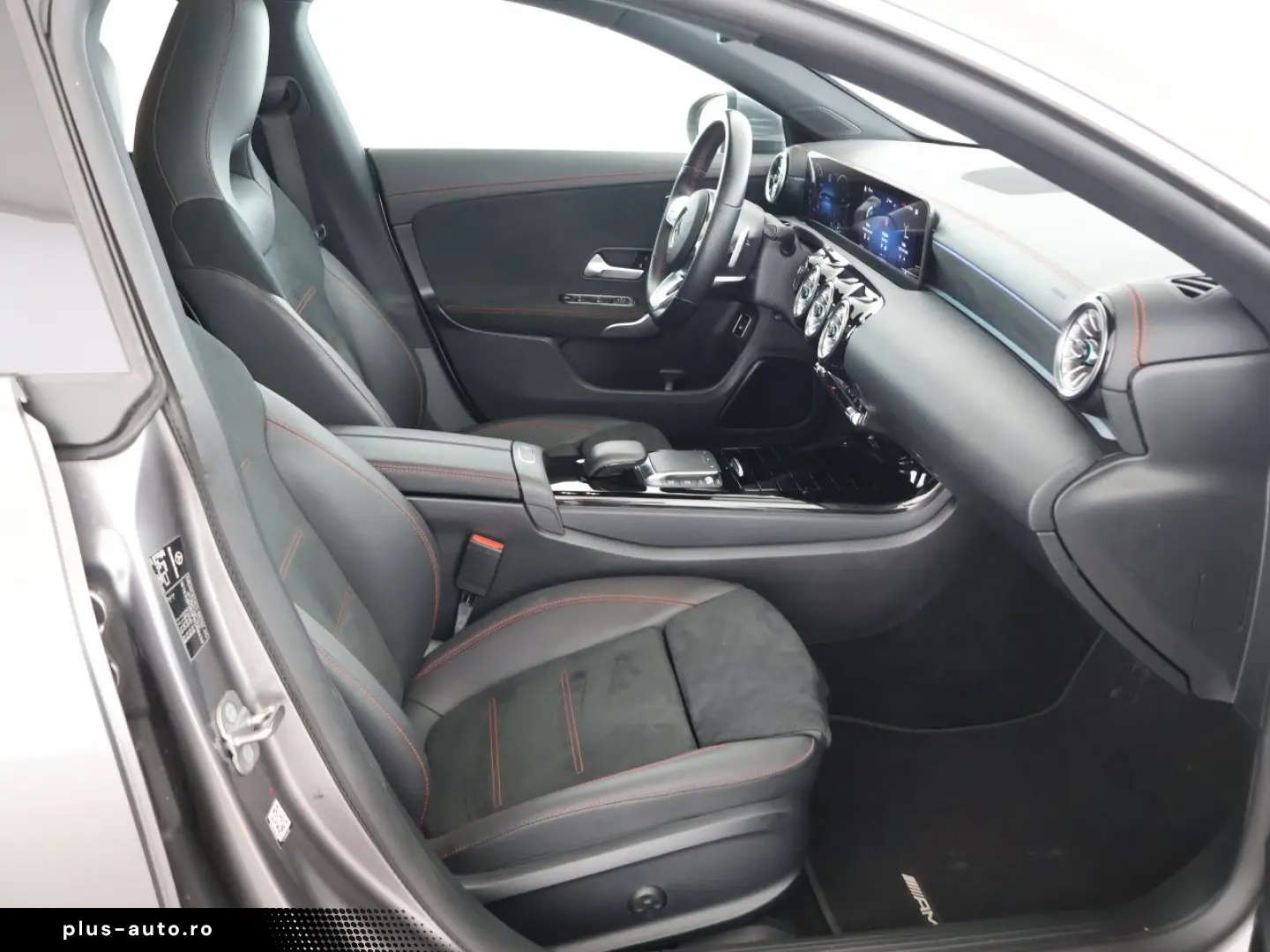 MERCEDES-BENZ CLA 250 e AMG MBUX Pano Distronic Kamera LED
