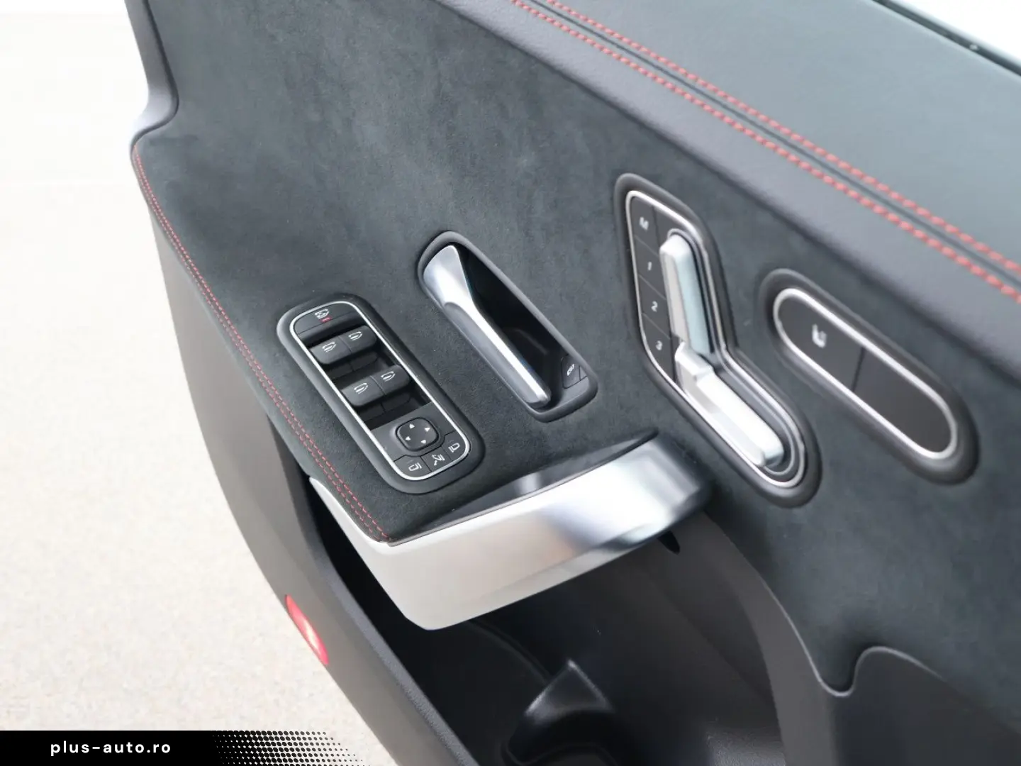 MERCEDES-BENZ CLA 250 e AMG MBUX Pano Distronic Kamera LED