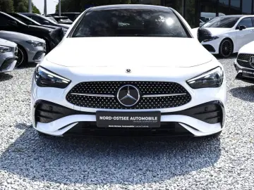 MERCEDES-BENZ CLE 200 AMG COUPÉ PANO BURMESTER NIGHT 360