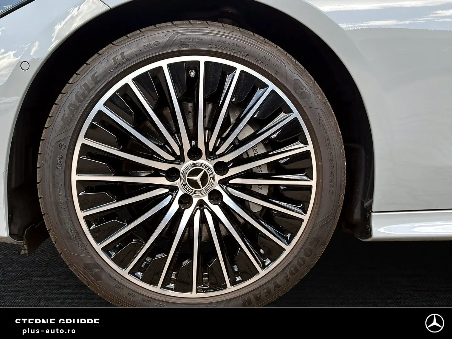 MERCEDES-BENZ CLE 200 AMG Pano HA-Lenk 360  Ambi  E-&hellip;
