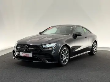 MERCEDES-BENZ E300d Coupe 4M. AMG LINE 360 -PANO-LED…
