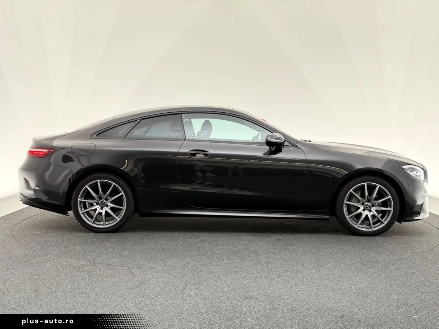 MERCEDES-BENZ E300d Coupe 4M. AMG LINE 360 -PANO-LED&hellip;