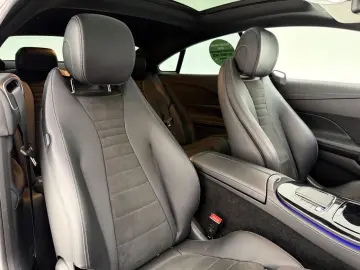 MERCEDES-BENZ E300d Coupe 4M. AMG LINE 360 -PANO-LED…