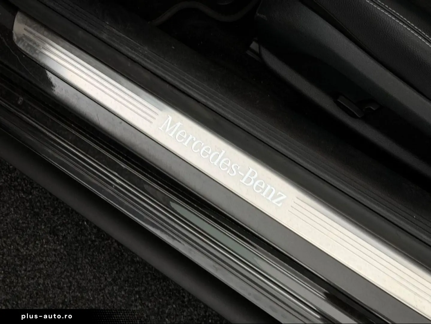 MERCEDES-BENZ E300d Coupe 4M. AMG LINE 360 -PANO-LED&hellip;