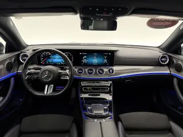 MERCEDES-BENZ E300d Coupe 4M. AMG LINE 360 -PANO-LED…