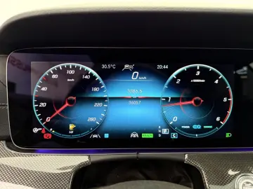 MERCEDES-BENZ E300d Coupe 4M. AMG LINE 360 -PANO-LED…