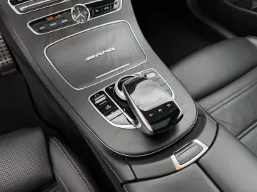MERCEDES-BENZ E 53 AMG 4Matic BURMESTER PANO HUD LUF…