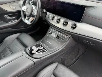 MERCEDES-BENZ E 53 AMG 4Matic BURMESTER PANO HUD LUF…