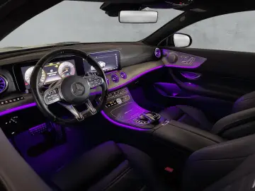 MERCEDES-BENZ E 53 AMG 4Matic BURMESTER PANO HUD LUF…