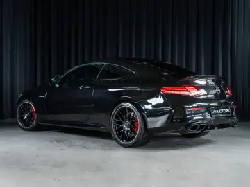MERCEDES-BENZ C 63S AMG Performance Burmester Carbon…