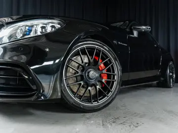 MERCEDES-BENZ C 63S AMG Performance Burmester Carbon…