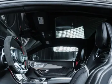 MERCEDES-BENZ C 63S AMG Performance Burmester Carbon…