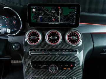 MERCEDES-BENZ C 63S AMG Performance Burmester Carbon…
