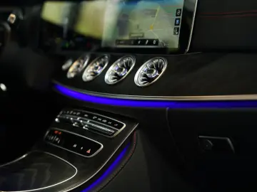 MERCEDES-BENZ E 53 AMG 4M Coupé  2.H  20  Pano Perf-AGA BURM