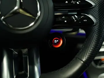 MERCEDES-BENZ E 53 AMG 4M Coupé  2.H  20  Pano Perf-AGA BURM
