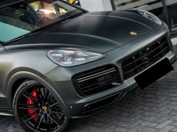 Porsche Cayenne Turbo S E-Hybrid Coupé