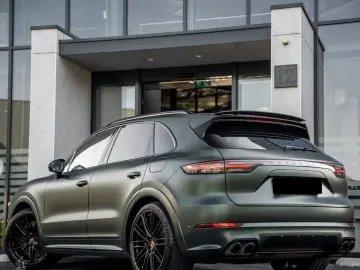Porsche Cayenne Turbo S E-Hybrid Coupé