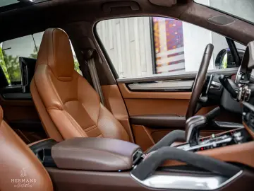 Porsche Cayenne Turbo S E-Hybrid Coupé