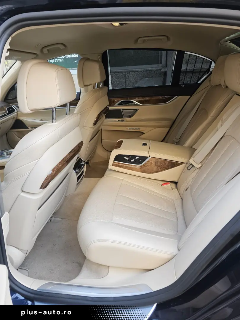BMW Seria 7 740xD Carbon Core