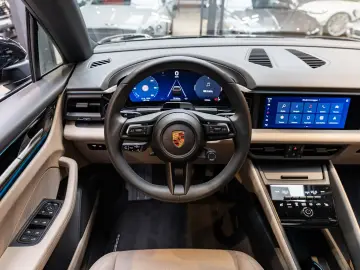 Porsche Macan 4