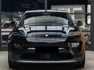 Porsche Macan 4