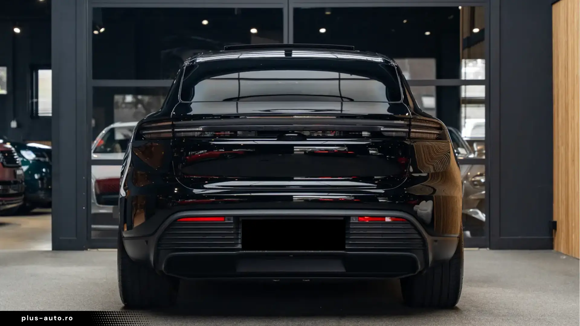Porsche Macan 4