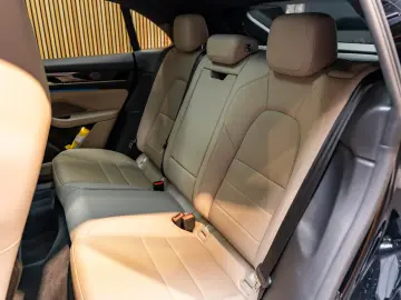 Porsche Macan 4