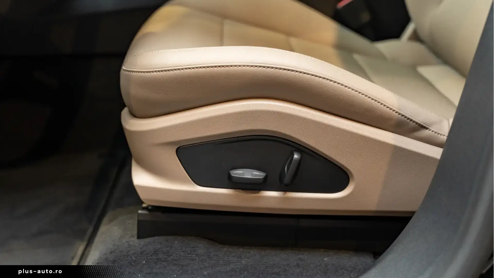 Porsche Macan 4