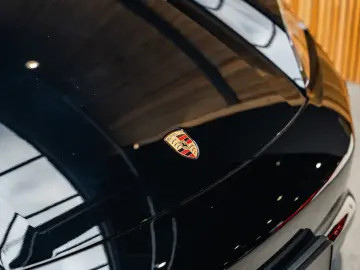 Porsche Macan 4