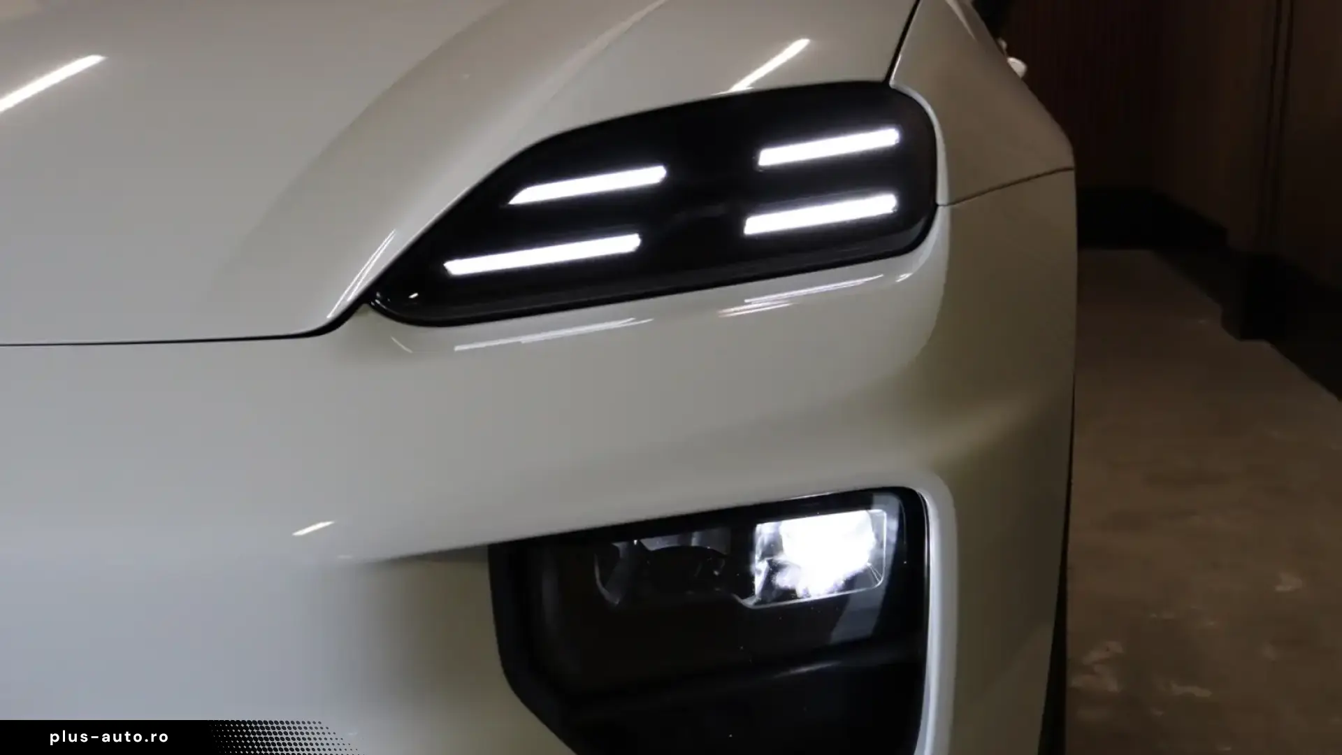 Porsche Macan Pano