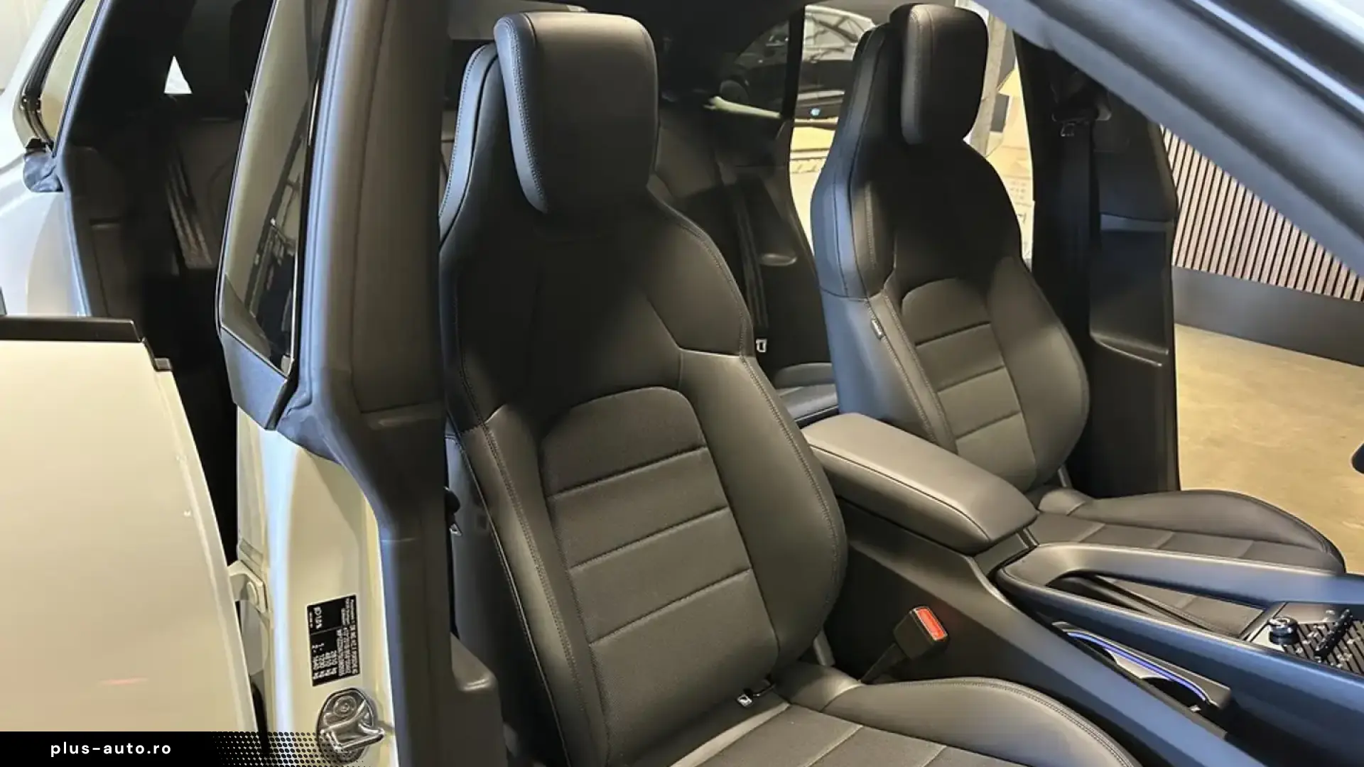 Porsche Macan Pano