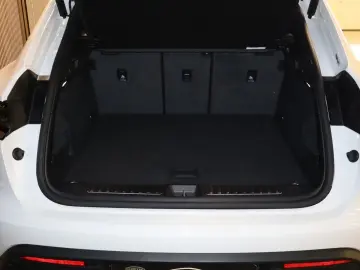 Porsche Macan Pano