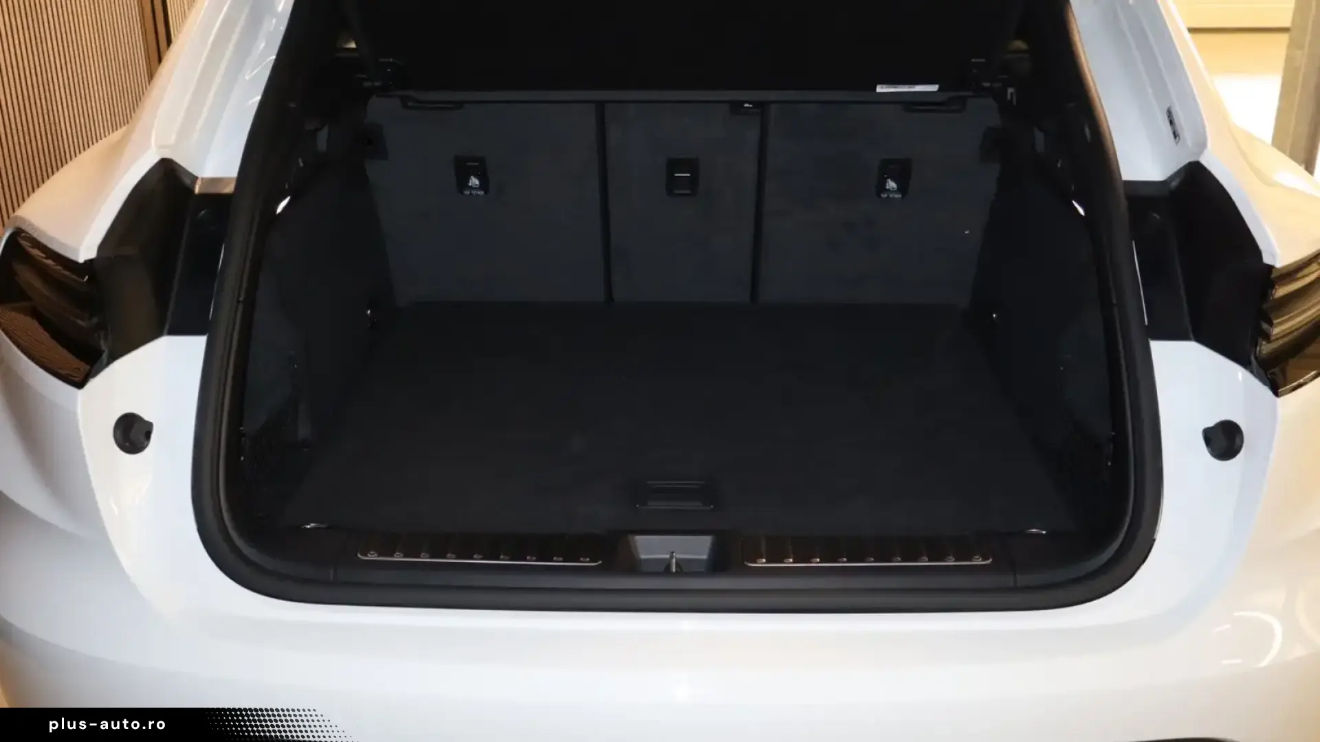 Porsche Macan Pano