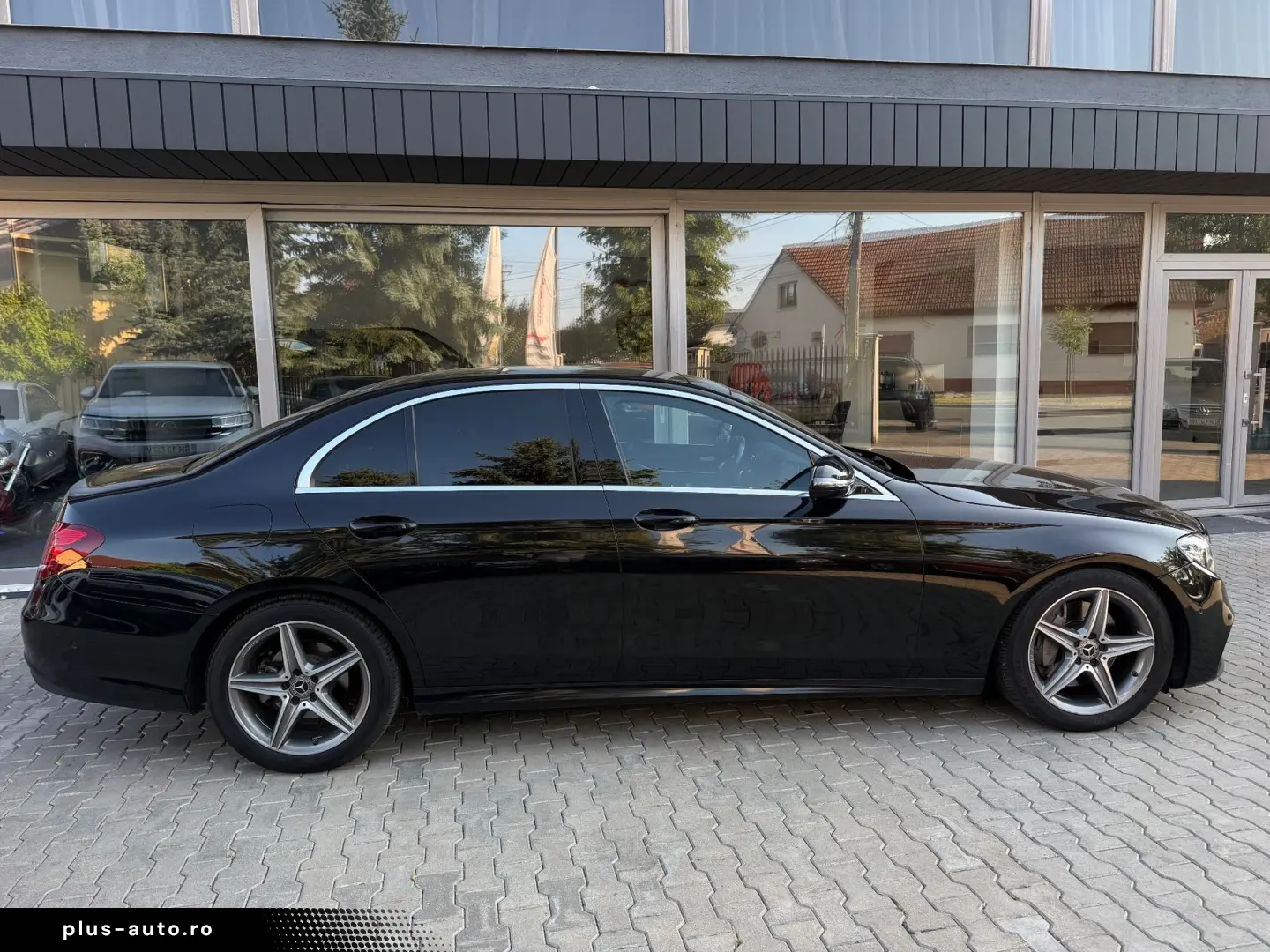 Mercedes-Benz E