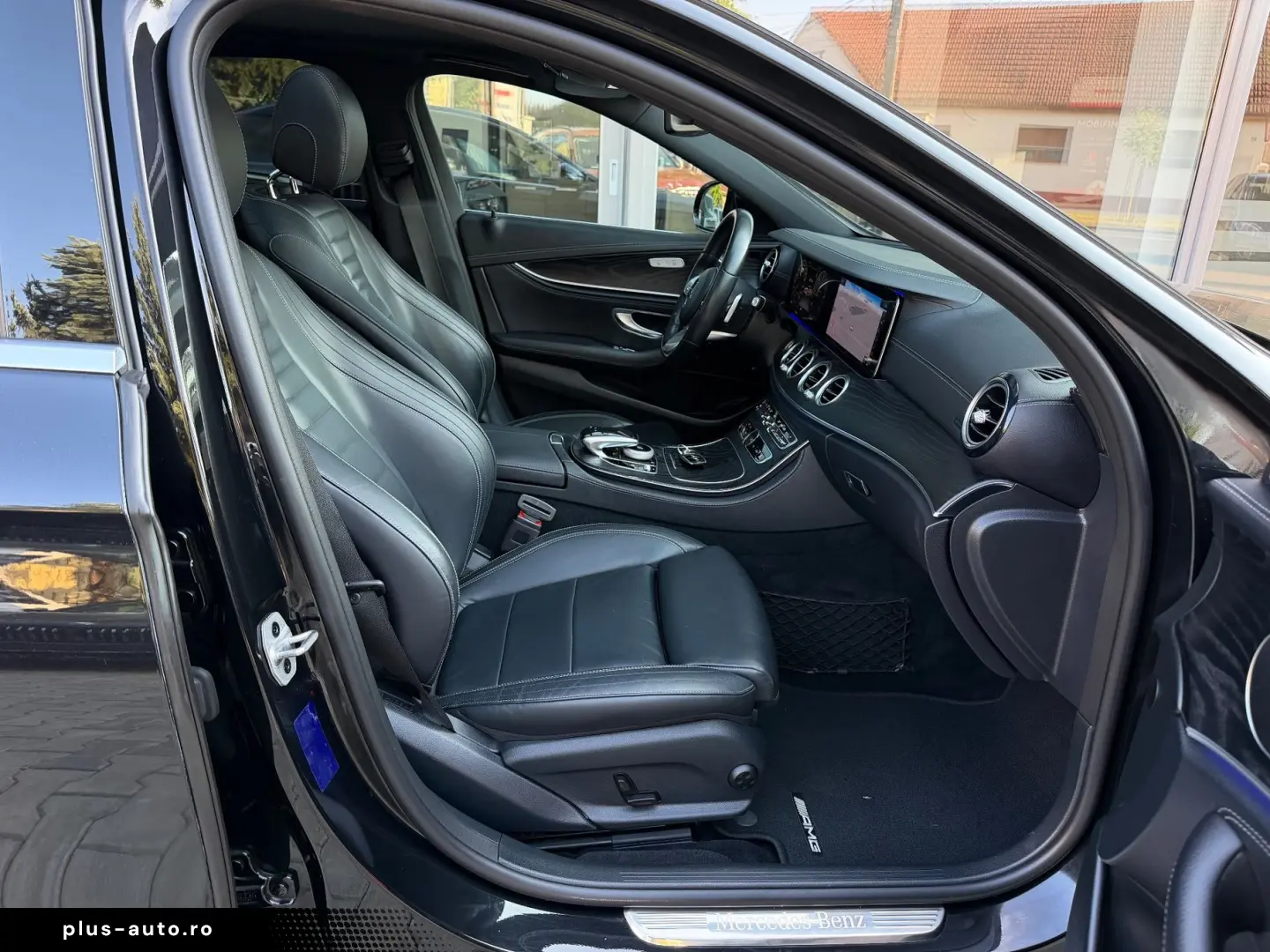 Mercedes-Benz E