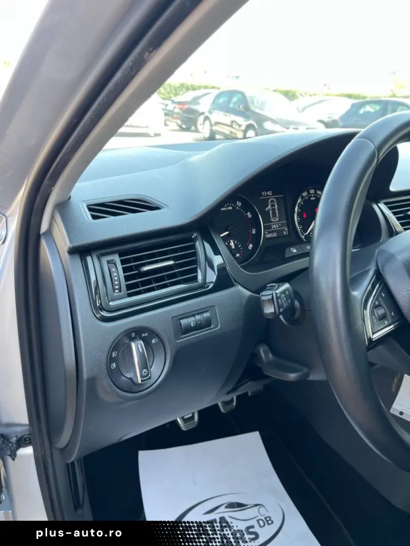 Skoda Rapid 1.2TSI  86CP  Climatronic  Comenzi volan  Panora