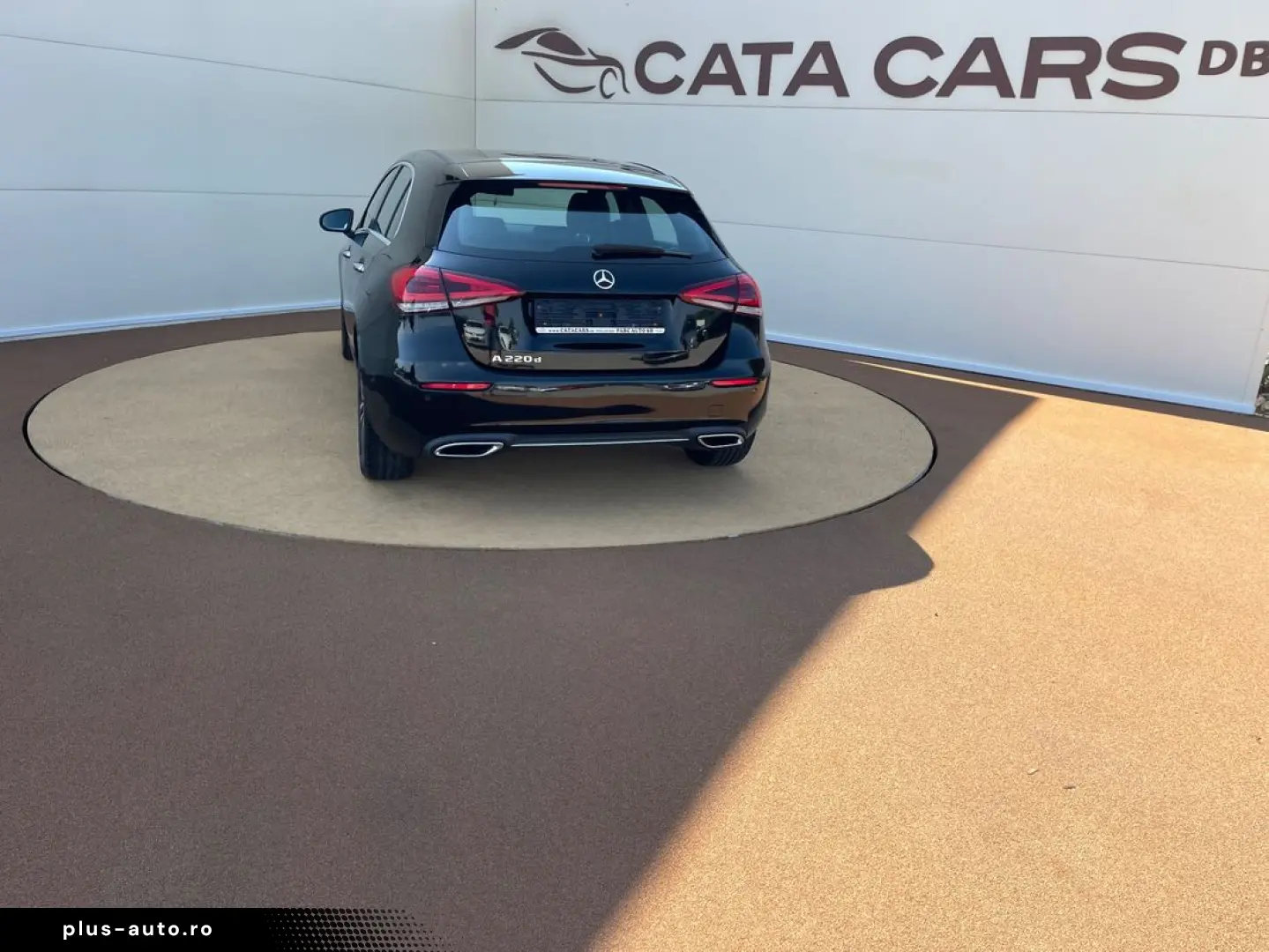 Mercedes-Benz A-220