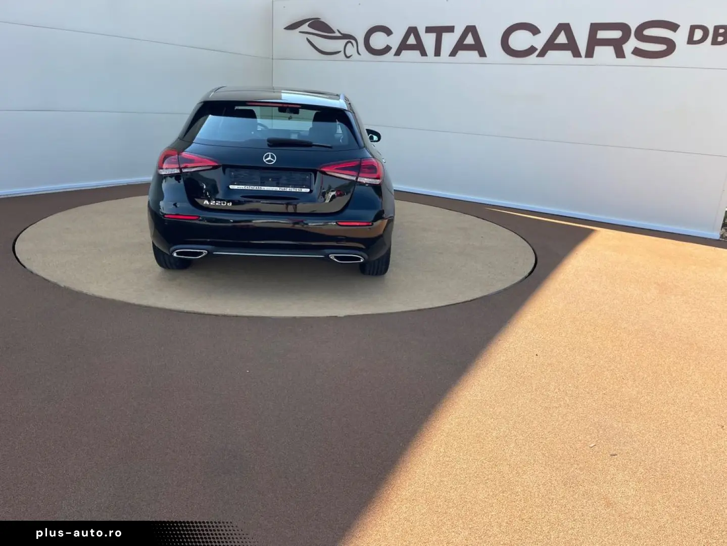 Mercedes-Benz A-220