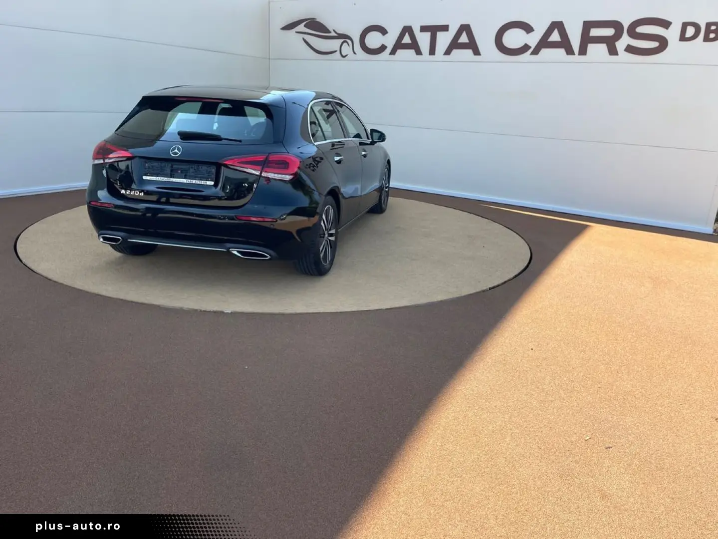 Mercedes-Benz A-220